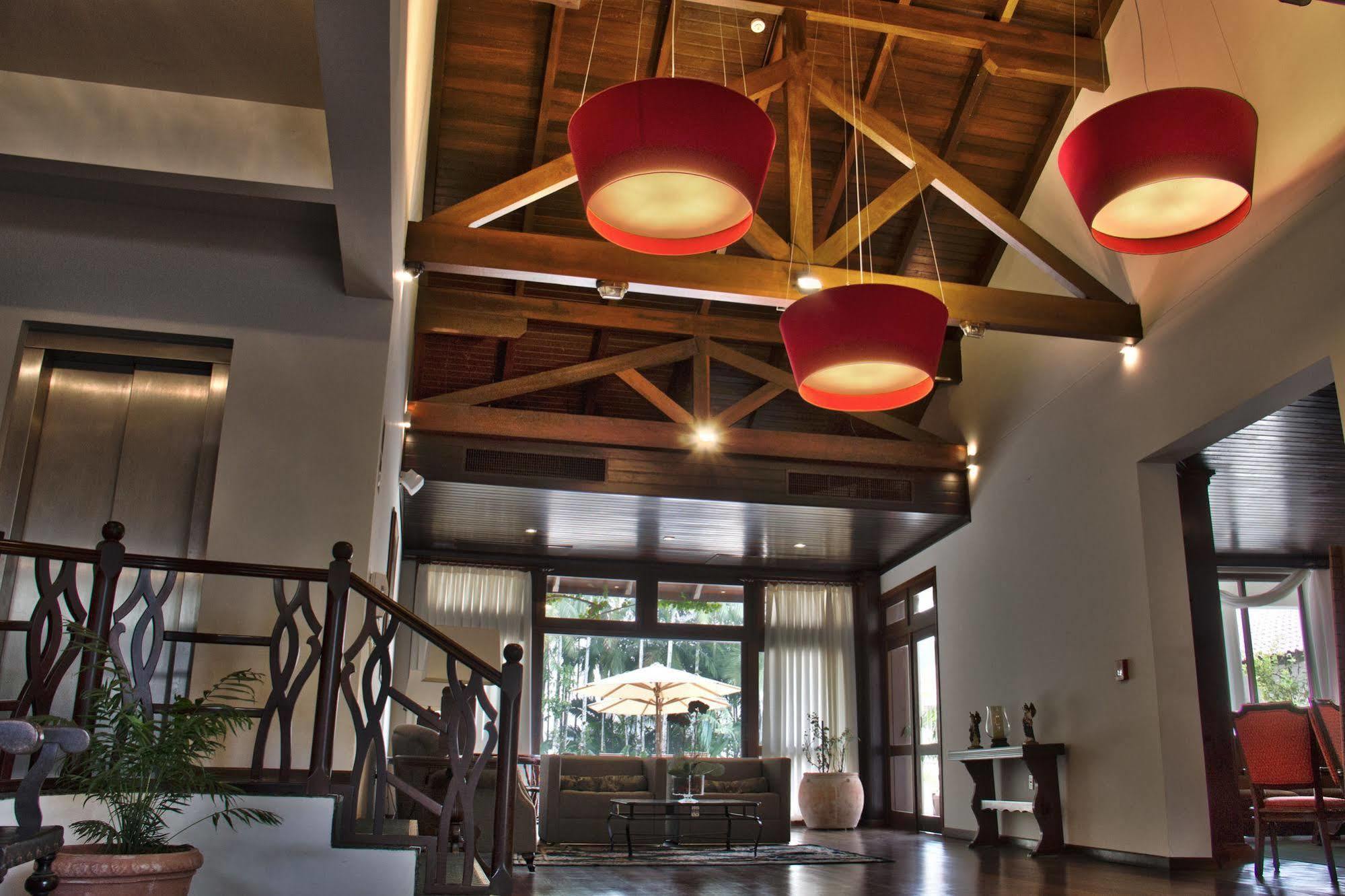 Timbo Park Hotel エクステリア 写真