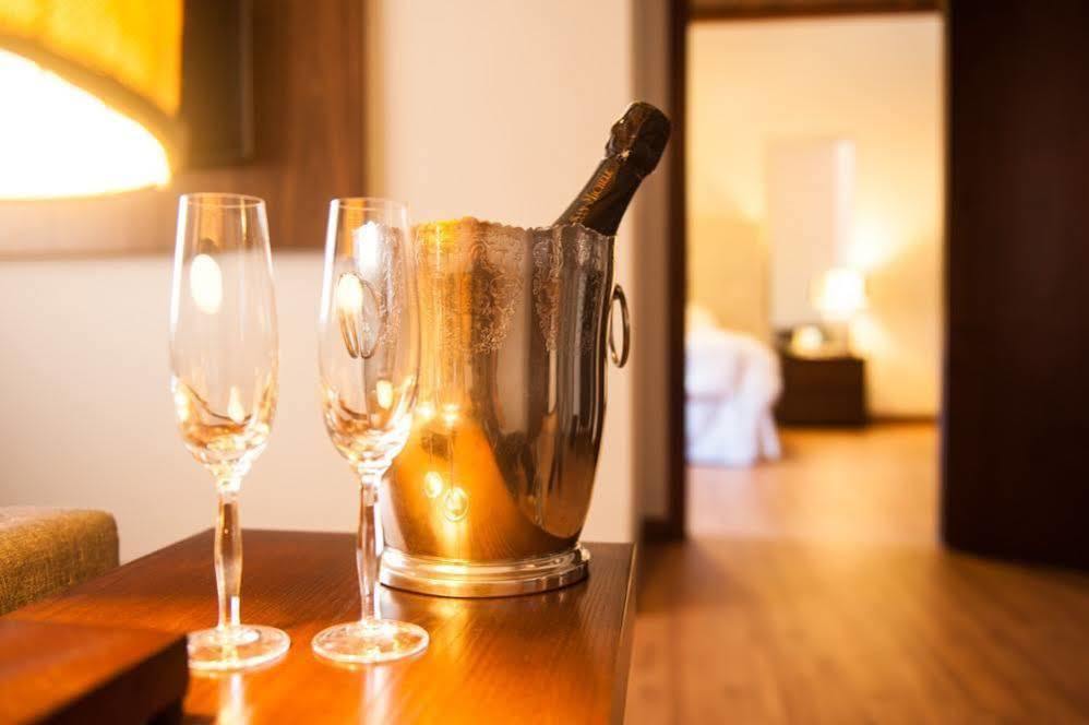 Timbo Park Hotel エクステリア 写真
